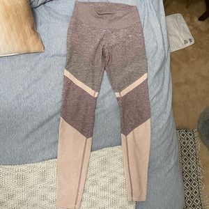 Alo Yoga Leggings Size Medium. Mauve/pink. $40